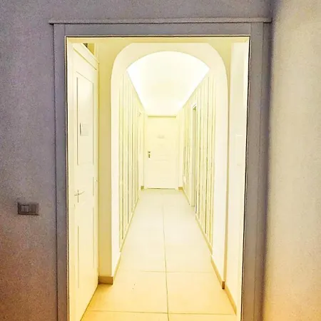 Corso Vittorio Elegant * Lípara