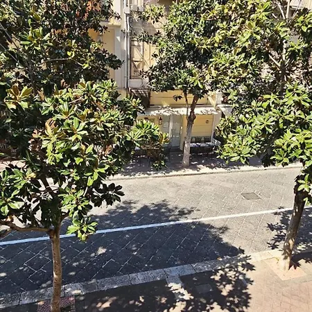 Corso Vittorio Elegant * Lípara